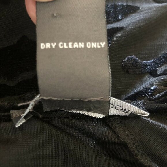 Chelsea & Theodore Size Small Black Velvet Burnout Top Sheer Flare Sleeves - Picture 12 of 12